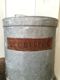 Zinken graan bak /galvanised grain jar