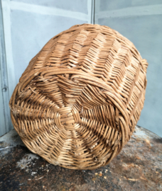 Oud mandje /old French basket