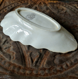 Frans schaaltje schelp/ironstone shell