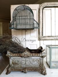 Oude vogelkooi /old birdcage