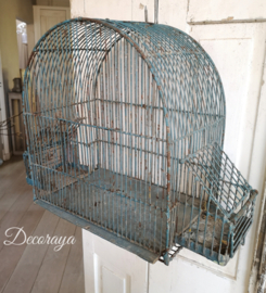 Oude vogelkooi /old birdcage