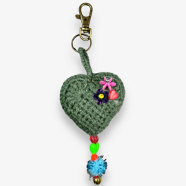 Keychain heart crocheted 4