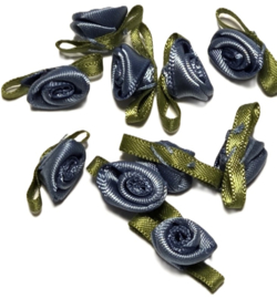 Gutermann Blauwe Satijnen Roosjes (10 stuks)