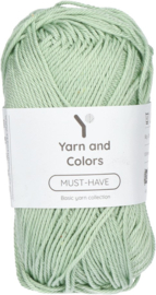 YARN AND COLORS MUST-HAVE 121 Celadon