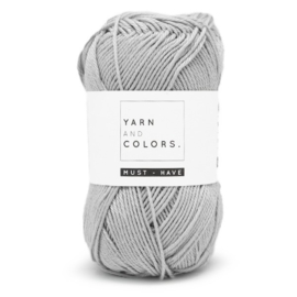 YARN AND COLORS MUST-HAVE 095 SOFT GREY