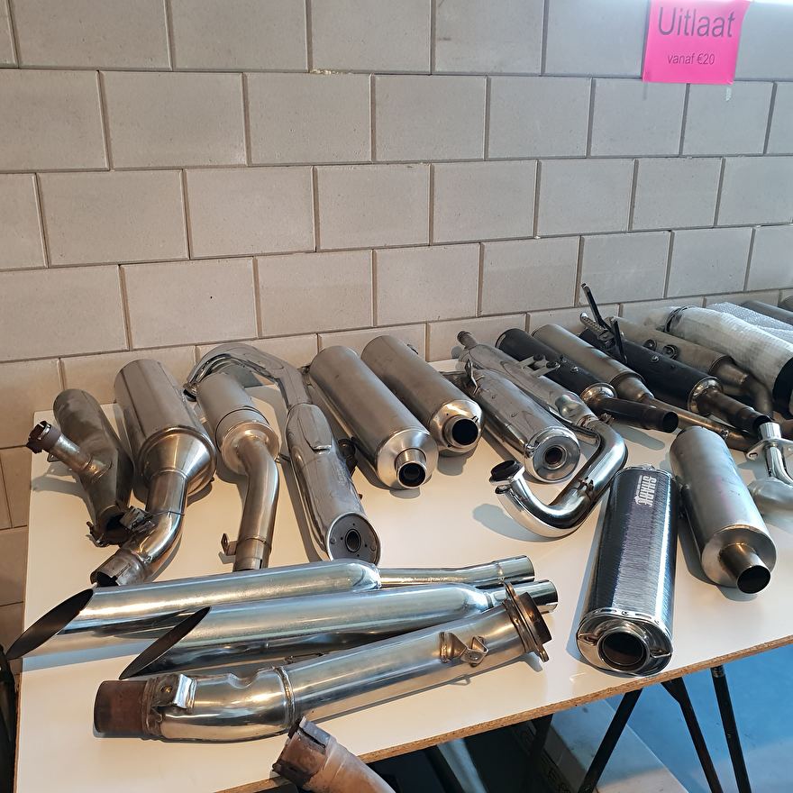 exhaust
