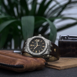 Maurice Lacroix Aikon Automatic Horloge AI6008-SS001-331-1 44mm