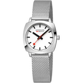 Mondaine Cushion Petite Spoorweghorloge Dames 31 mm