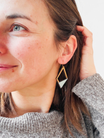Selin oorhangers salie- goud