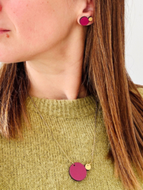 Odette oorstekers aubergine- lichtroze