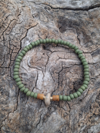 Summer stone green
