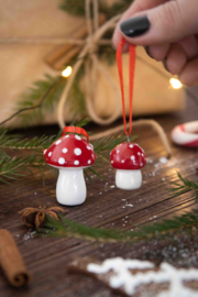 Pluto Design Hanging Mushrooms set/2