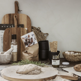 Nicolas Vahé mandenset Bread