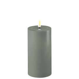 Deluxe Homeart Salvie Green LED Candle 7,5 x 15 cm