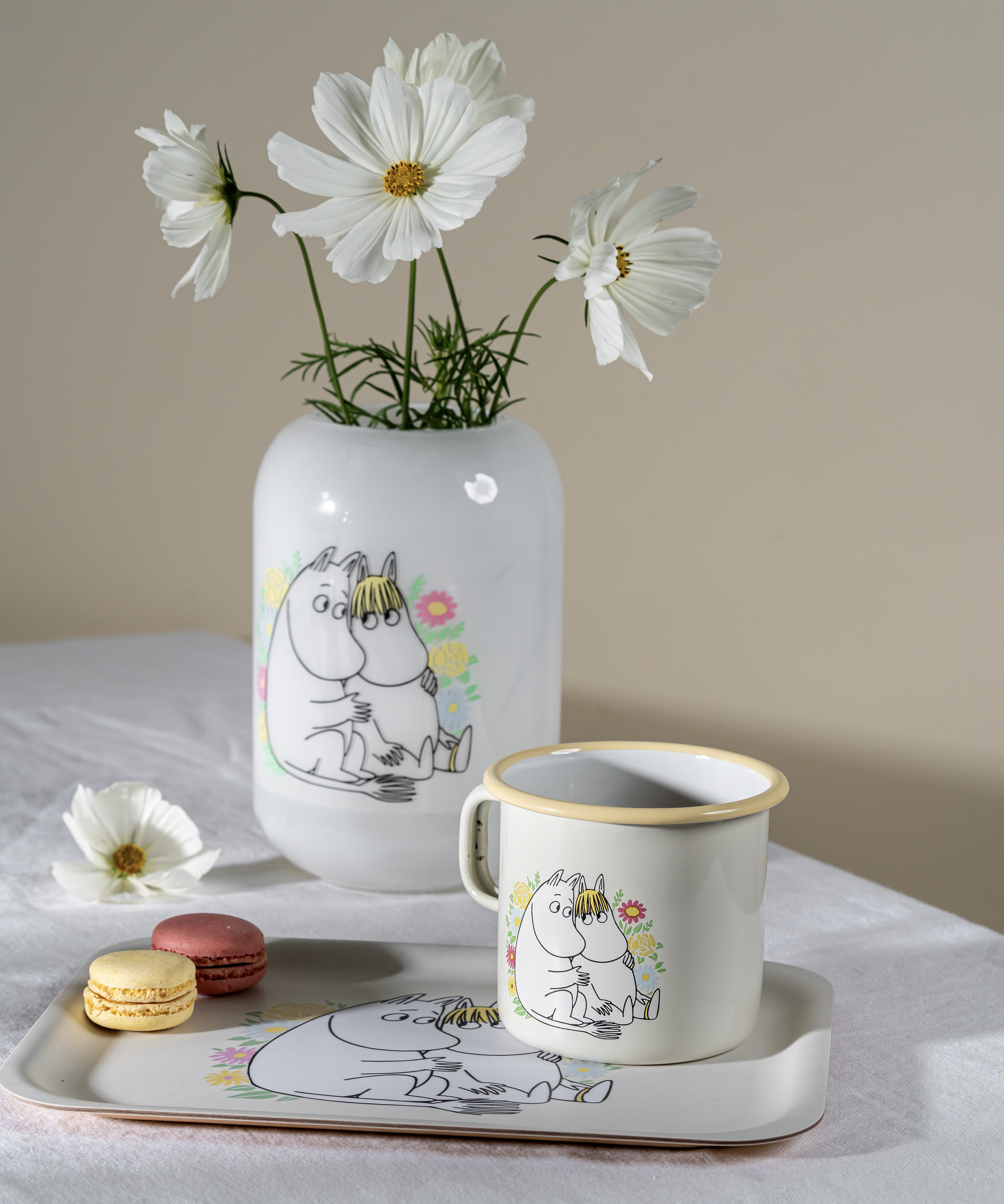 Muurla Moomin emaille mok Flowers 5,5dl