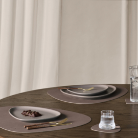 Lind DNA Glass mat Curve - Nupo Truffle