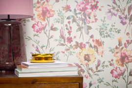 COSMOLiving - Vliesbehang met romantisch bloemenpatroon in pastelkleuren met glanzende effecten – Wit, Metallic, Groen