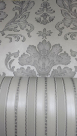 glitter behang barok  kleur grijs  zilver glitter  vinyl behang  patroon 64 cm  10 meter lang 53 cm breed