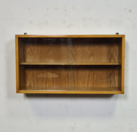 VINTAGE HANGVITRINE , HANGKASTJE