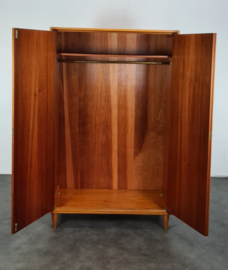 VINTAGE KLEDINGKAST MUSTERRING , HANG