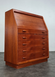 DYRLUND SECRETAIRE , KAPTAFEL