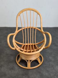 VINTAGE ROTAN EGGCHAIR