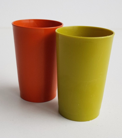 VINTAGE TUPPERWARE BEKERS