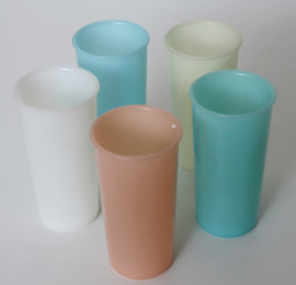 VINTAGE PASTEL TUPPERWARE BEKERS