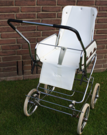 VINTAGE KOELSTRA KINDERWAGEN