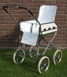 VINTAGE KOELSTRA KINDERWAGEN