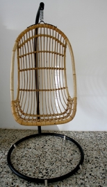 VINTAGE ROTAN HANGSTOEL