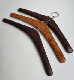VINTAGE KLEERHANGERS