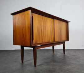 VINTAGE SIDEBOARD, ARNE VODDER