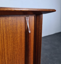 VINTAGE SIDEBOARD, ARNE VODDER