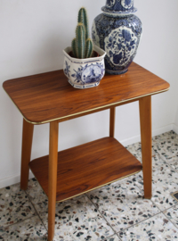 VINTAGE TAFELTJE