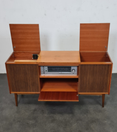 VINTAGE AUDIOMEUBEL MET BLUETOOTH
