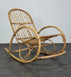 VINTAGE ROTAN SCHOMMELSTOEL