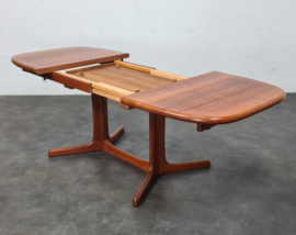 VINTAGE EETTAFEL DYRLUND