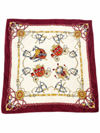 Pañuelo vintage con estampado clásico de carruajes