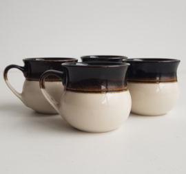 VINTAGE BEKERS