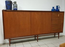 VINTAGE HIGHBOARD BARTELS