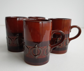 VINTAGE BEKERS