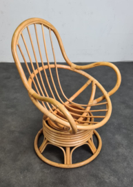 VINTAGE ROTAN EGGCHAIR