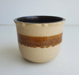 WEST GERMANY BLOEMPOT 5026