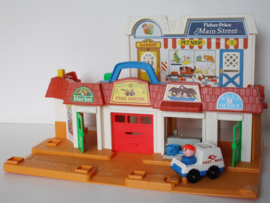 VINTAGE FISHER PRICE MAINSTREET