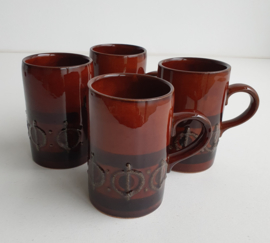 VINTAGE BEKERS