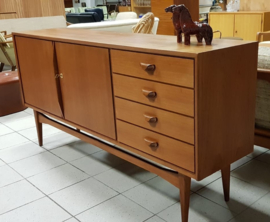VINTAGE TEAK SIDEBOARD