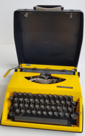 VINTAGE TYPEMACHINE