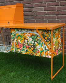 RETRO CAMPING TAFEL / KASTJE