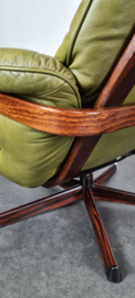 VINTAGE LEREN FAUTEUIL &  OTTOMAN , G-MÖBEL